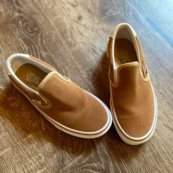 Vans Shoes - 🎶Suede Vans